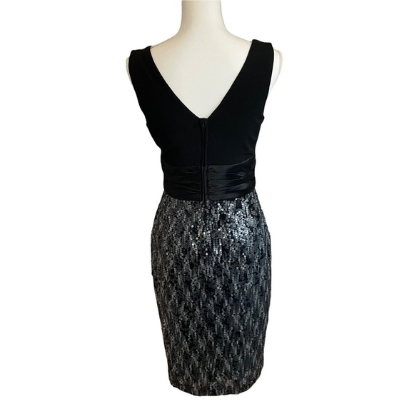 Connected Apparel Sleeveless V-Neck Black and Sequined Cocktail Dress-Size 6 - Picture 4 of 13
